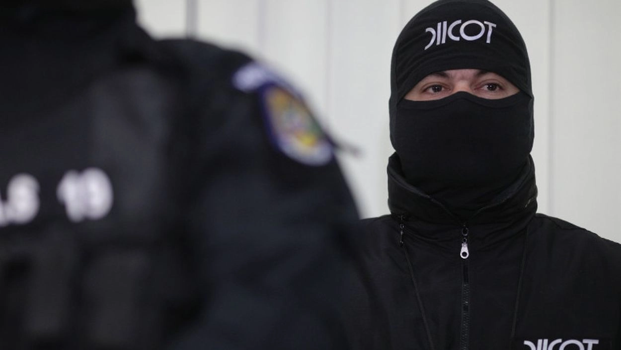 Un cuplu din Gorj și-a vândut copilul pe 7.000 de euro ca să își cumpere mașină: DIICOT cere arest urgent