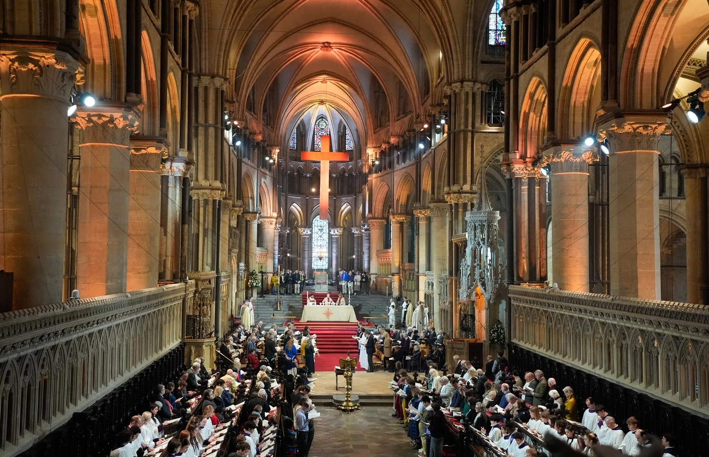 Biserica Anglicană se apropie de o premieră: Două femei, candidate pentru funcția de Arhiepiscop de Canterbury