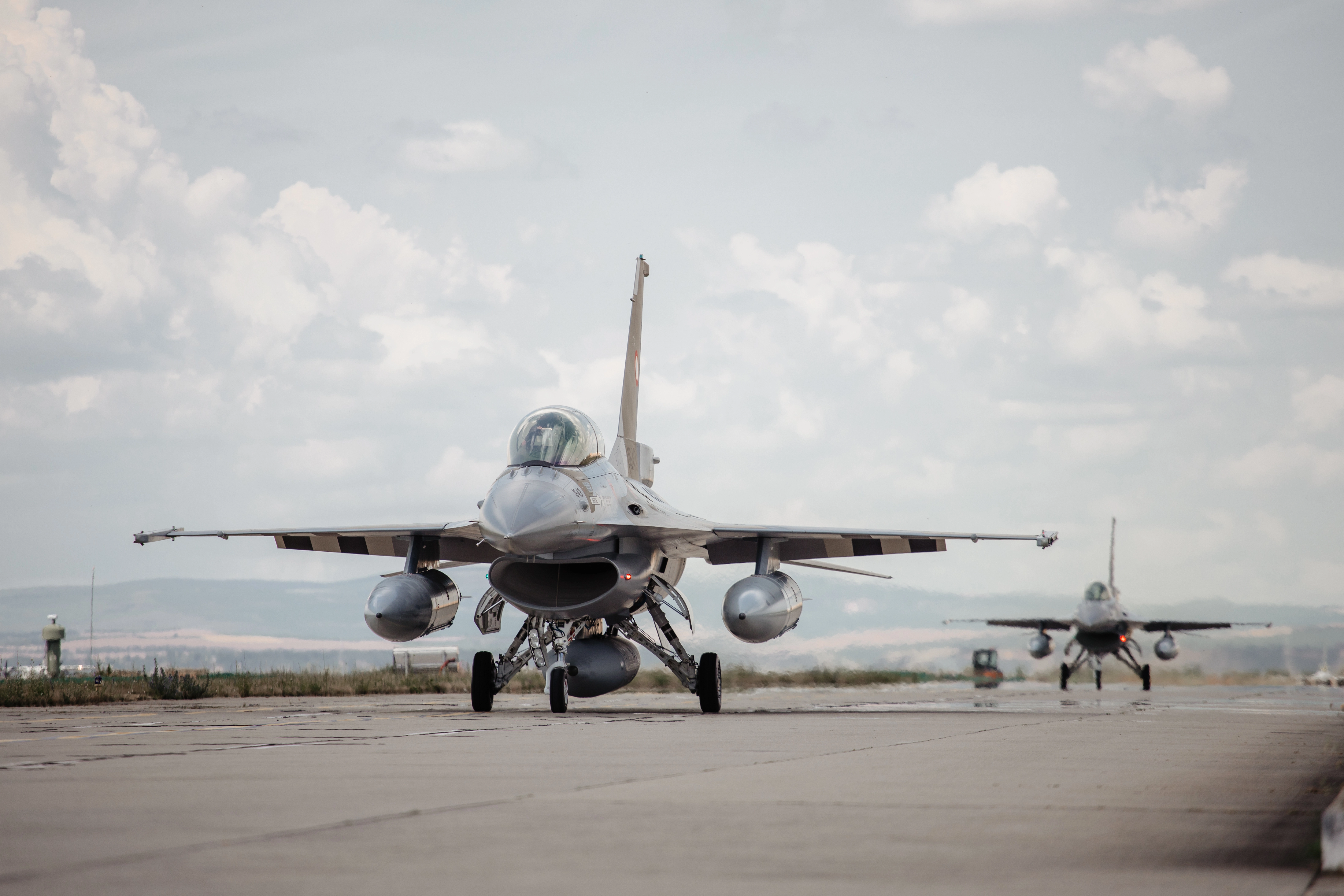 ALERTĂ România a ridicat de la sol avioanele F-16, după ce Polonia a doborât dronele rusești care au pătruns adânc pe teritoriul său