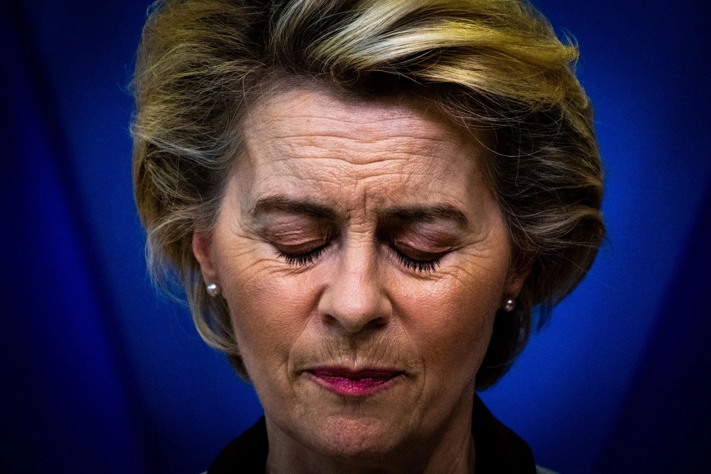 Moţiuni de cenzură împotriva președintei Comisiei Europene, Ursula von der Leyen