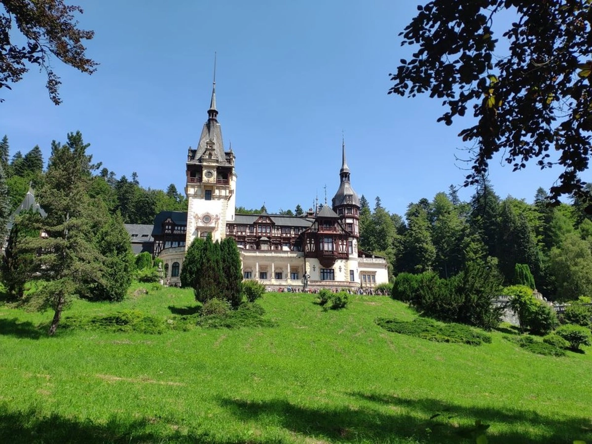 Protejarea și punerea în valoare a patrimoniului Domeniului Regal Peleș, din nou în atenția publicului