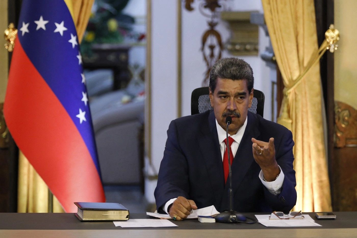 Președintele Venezuelei Maduro confirmă că a avut o discuţie "cordială cu Trump