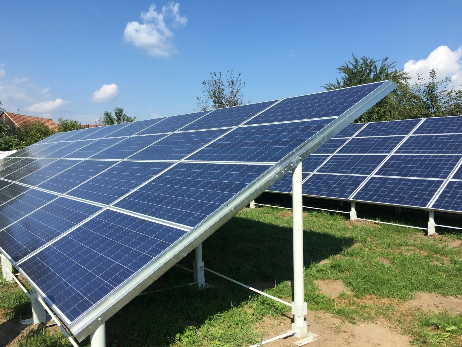 Proiect fotovoltaic pentru instituţiile MAI din Brăila, finanţat prin Fondul pentru Modernizare