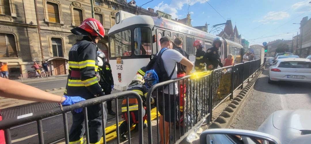 Accident între un tramvai și o mașină la Brăila