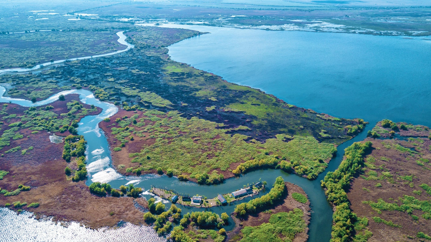 Rezervația Biosferei Delta Dunării rămâne fără apărare. Reorganizarea Gărzii Naționale de Mediu o lasă pe mâna 'șacalilor locali'