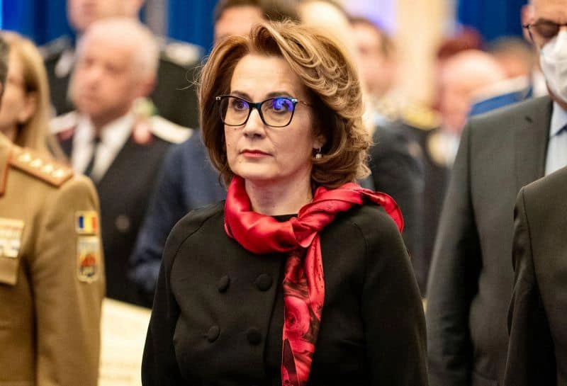 Nicoleta Pauliuc: „Parlamentul European susține vârsta digitală minimă de 16 ani — exact filosofia Legii Majoratului Digital”