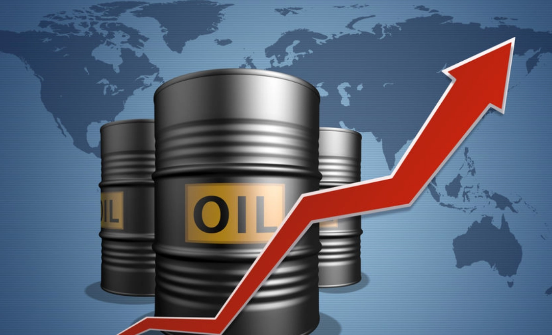 Rusia a redus exporturile de combustibili, mișcare ce a făcut ca preţurile petrolului să urce vineri