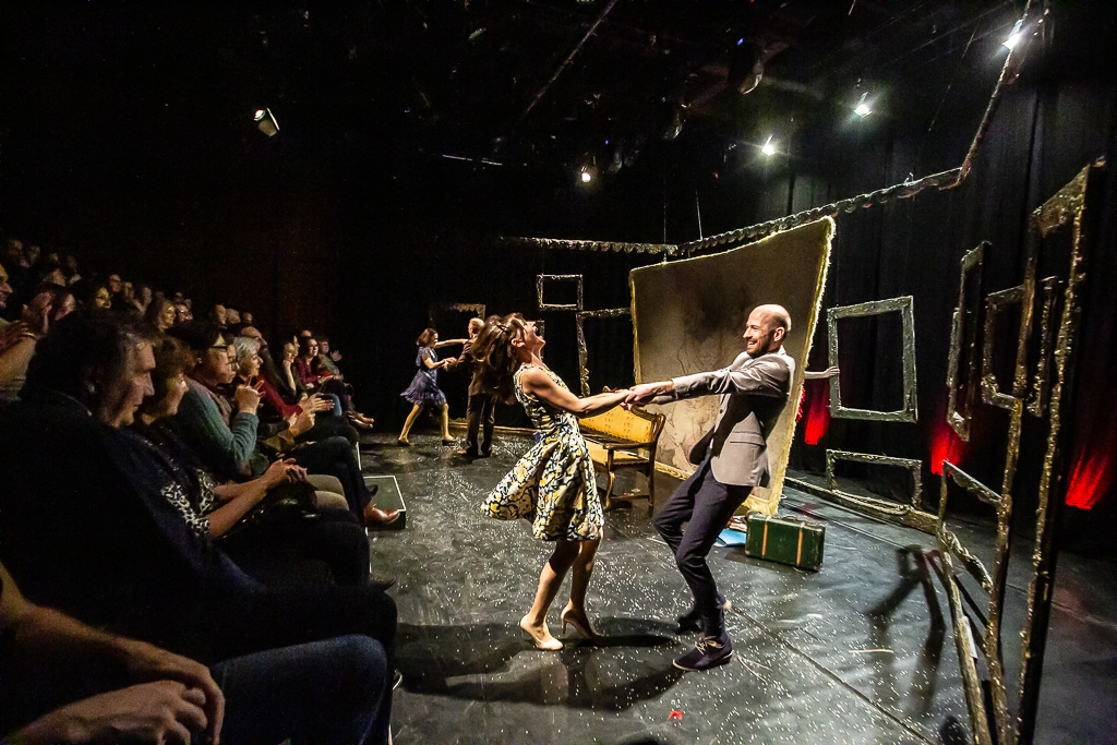 Artiştii Lia şi Dan Perjovschi, în premieră într-o expoziţie retrospectivă comună la ARCUB - Hanul Gabroveni