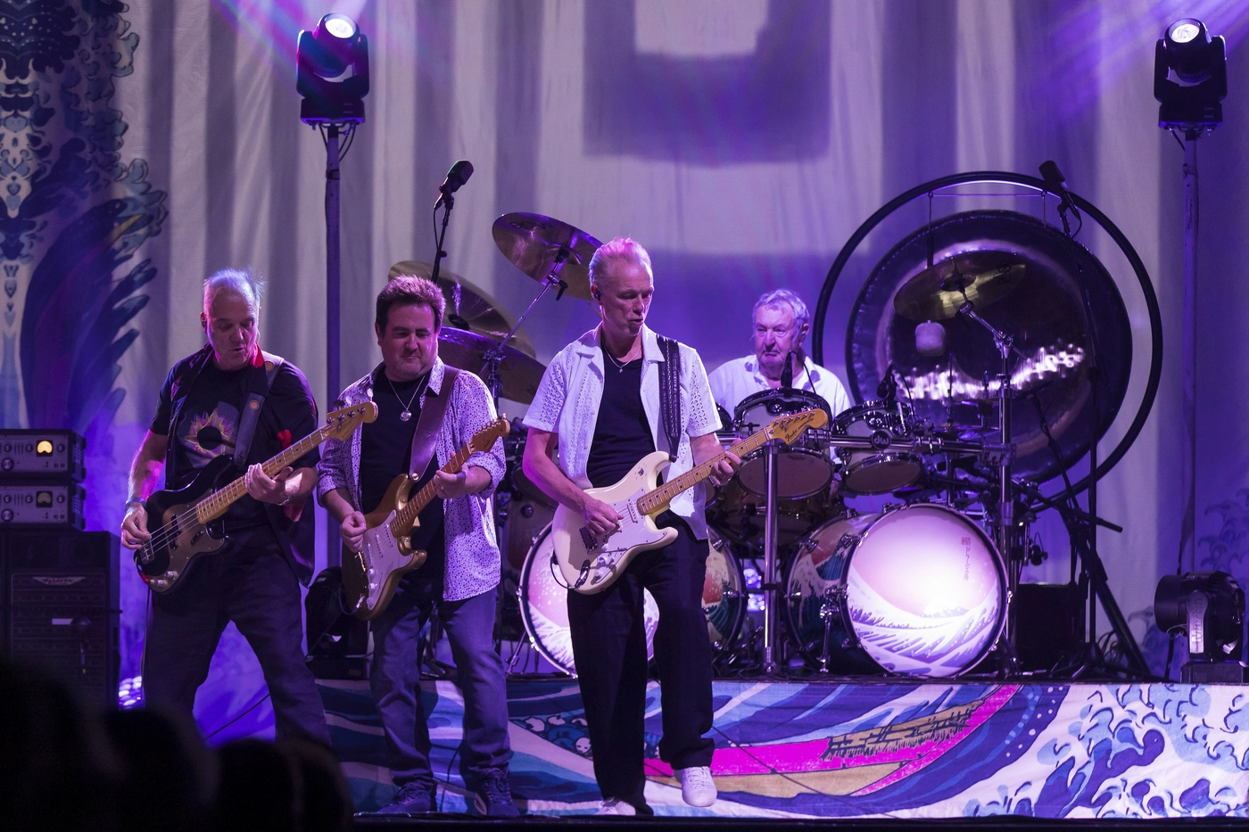 Concert-omagiu Pink Floyd, la Castelul Kalnoky din Micloşoara