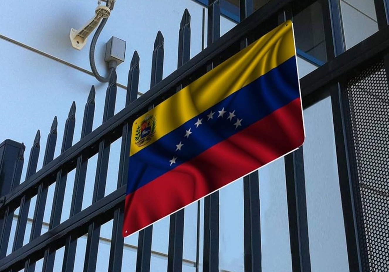 Venezuela a început să antreneze civili pentru a apăra ţara în cazul unui atac al SUA