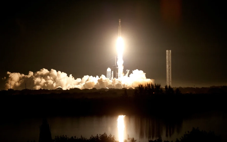 Semnal de alarmă global: China accelerează în secret cursa nucleară / Orașe șterse de pe hartă și domuri misterioase