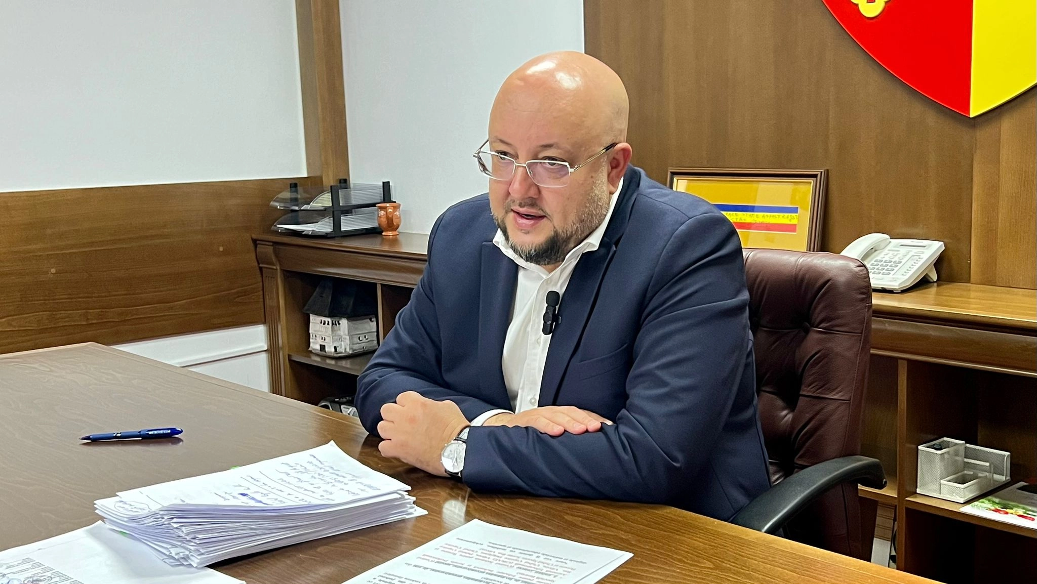 VIDEO Președintele CJ Vâlcea, Constantin Rădulescu, despre eventuale probleme cu apa potabilă în urma golirii Barajului Brădișor: NU vom fi luați prin surprindere!