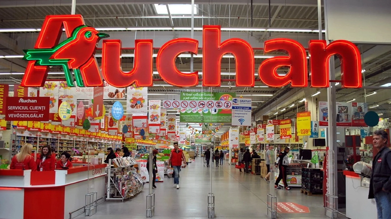 Alertă ANSVSA! Două produse comercializate în magazinele Auchan, retrase din cauza riscului de contaminare cu particule metalice și de cauciuc