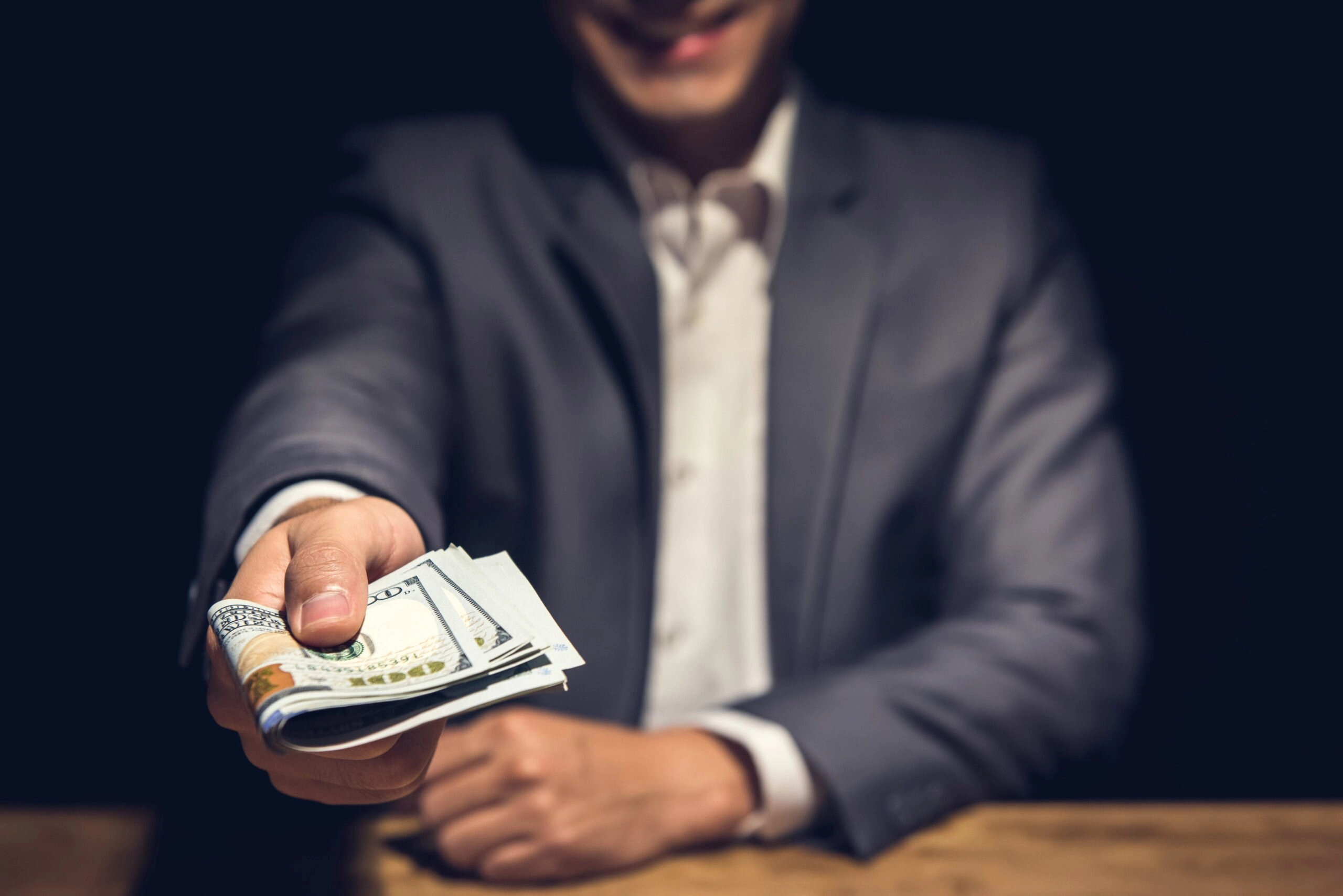 Poliția Română face topul țepelor care se dau în România cu AI: Cum vă puteți feri de escrocii care vă lasă fără bani