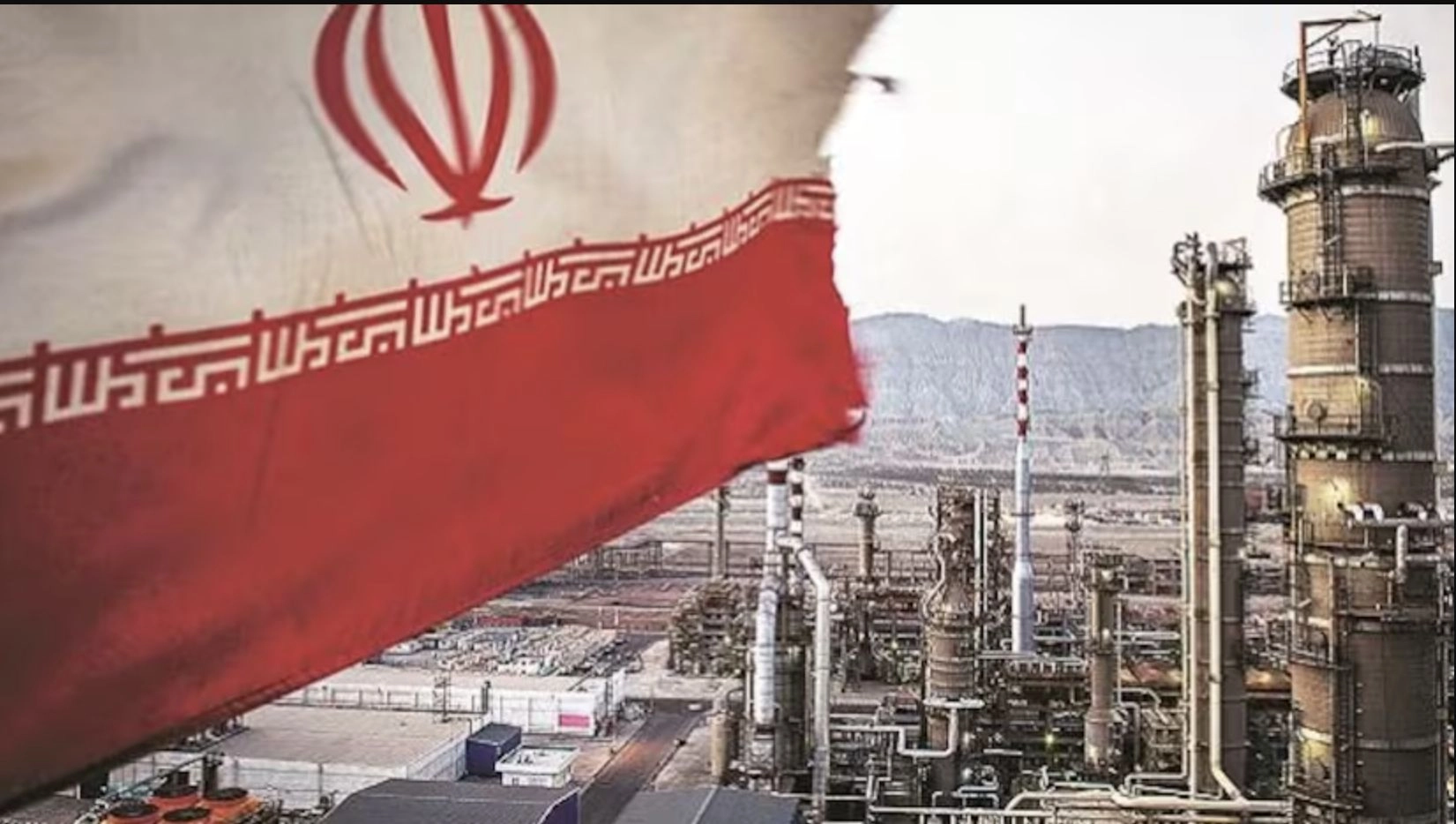 Bloomberg: Exporturile de petrol ale Iranului prin Strâmtoarea Ormuz sunt în creştere, în timp ce rivalii din Golf sunt blocaţi