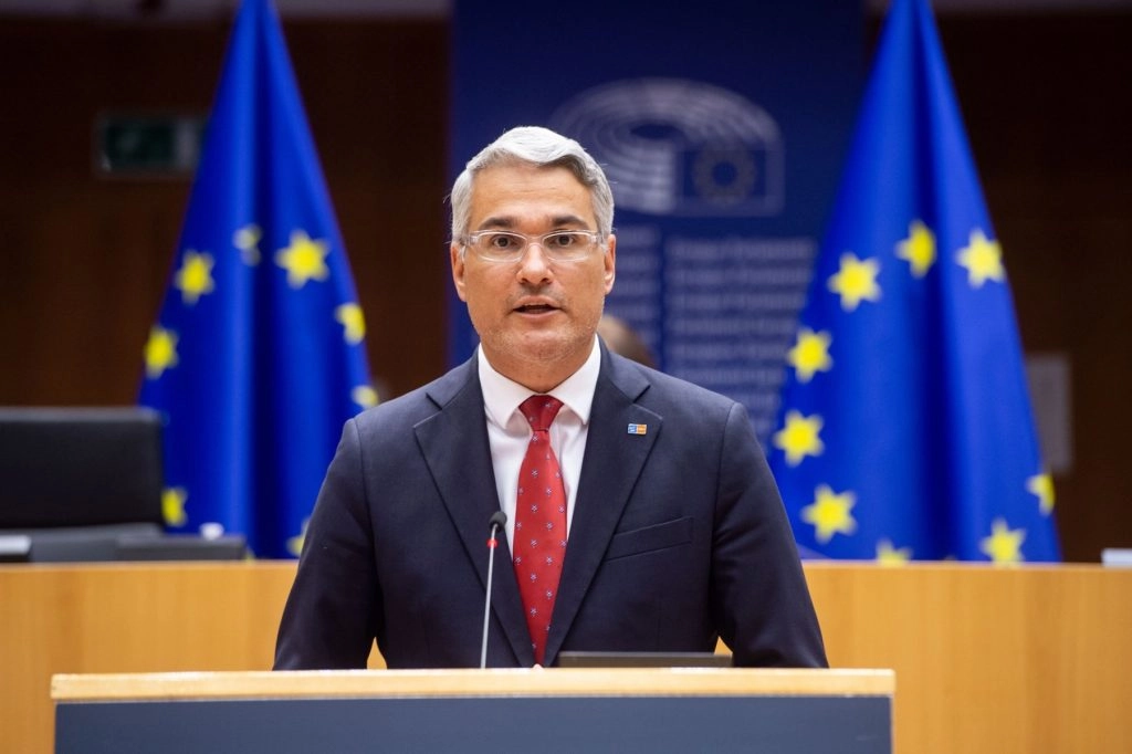 Dragoș Pîslaru, derapaj după amânarea CCR pe pensiile magistraților: 'Doamna Savonea crede că românii sunt atât de tâmpiți? E culmea nesimțirii'