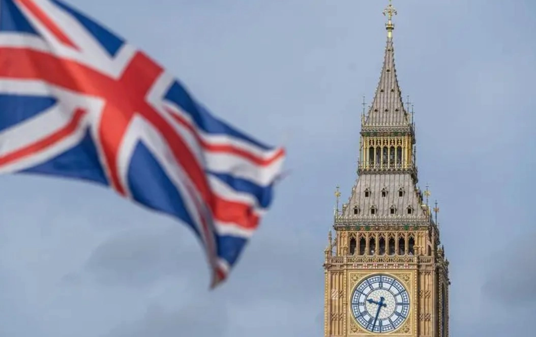 Gata, s-a terminat! Ce nu vor mai avea voie să cumpere copiii sub 16 ani din Anglia