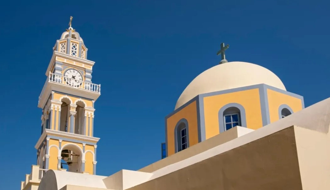 Biserica Catolică Spaniolă deschide o anchetă în urma unor acuzaţii de pedofilie împotriva episcopului din Cádiz, Rafael Zornoza, după ce El Pais dezvăluie că un bărbat l-a acuzat de agresiuni sexuale în anii '90, de la vârsta de 14 şi până la 21 de ani