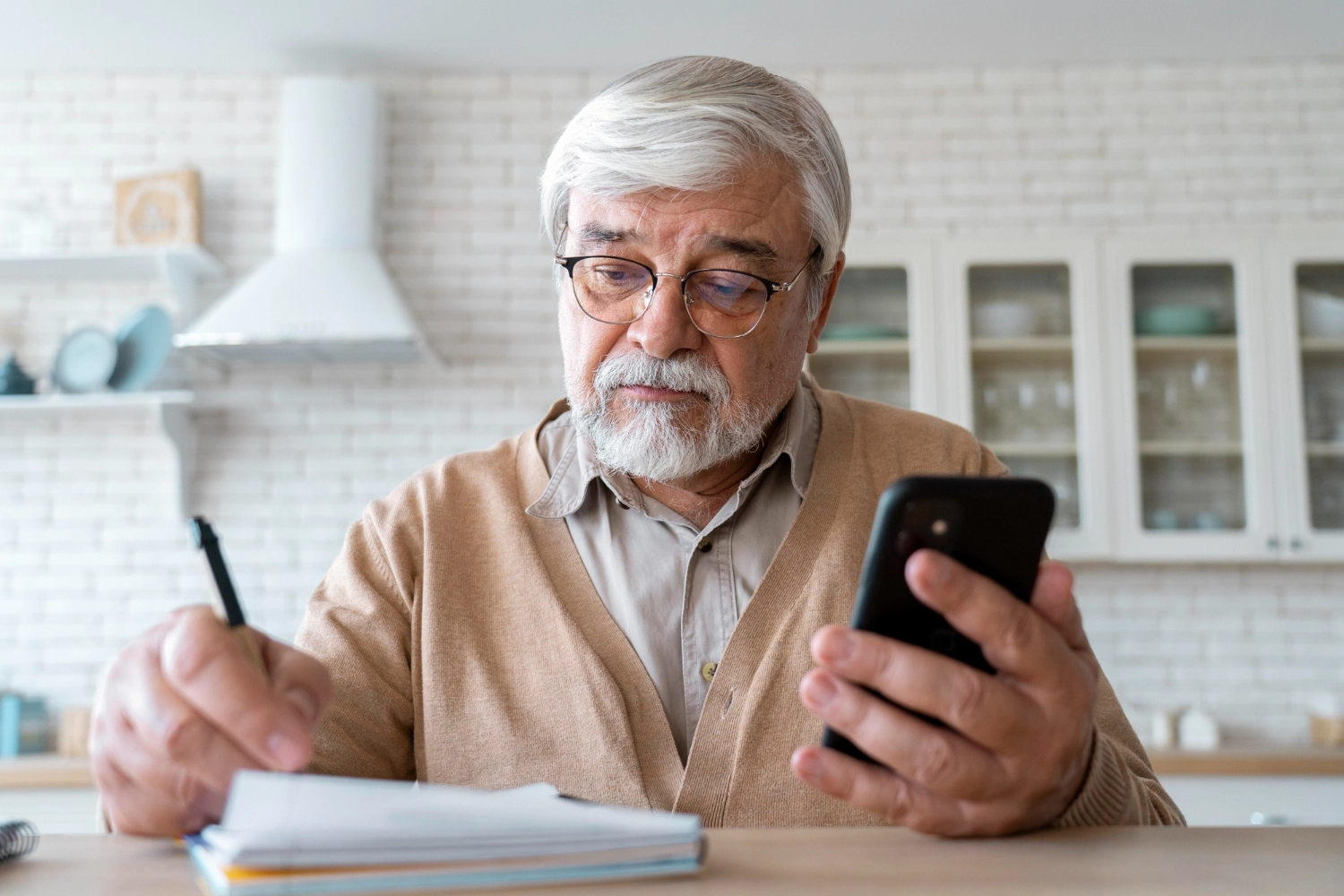 Sprijin pentru familiile vulnerabile: Statul acordă ajutor la încălzire și supliment pentru energie pe toată durata iernii