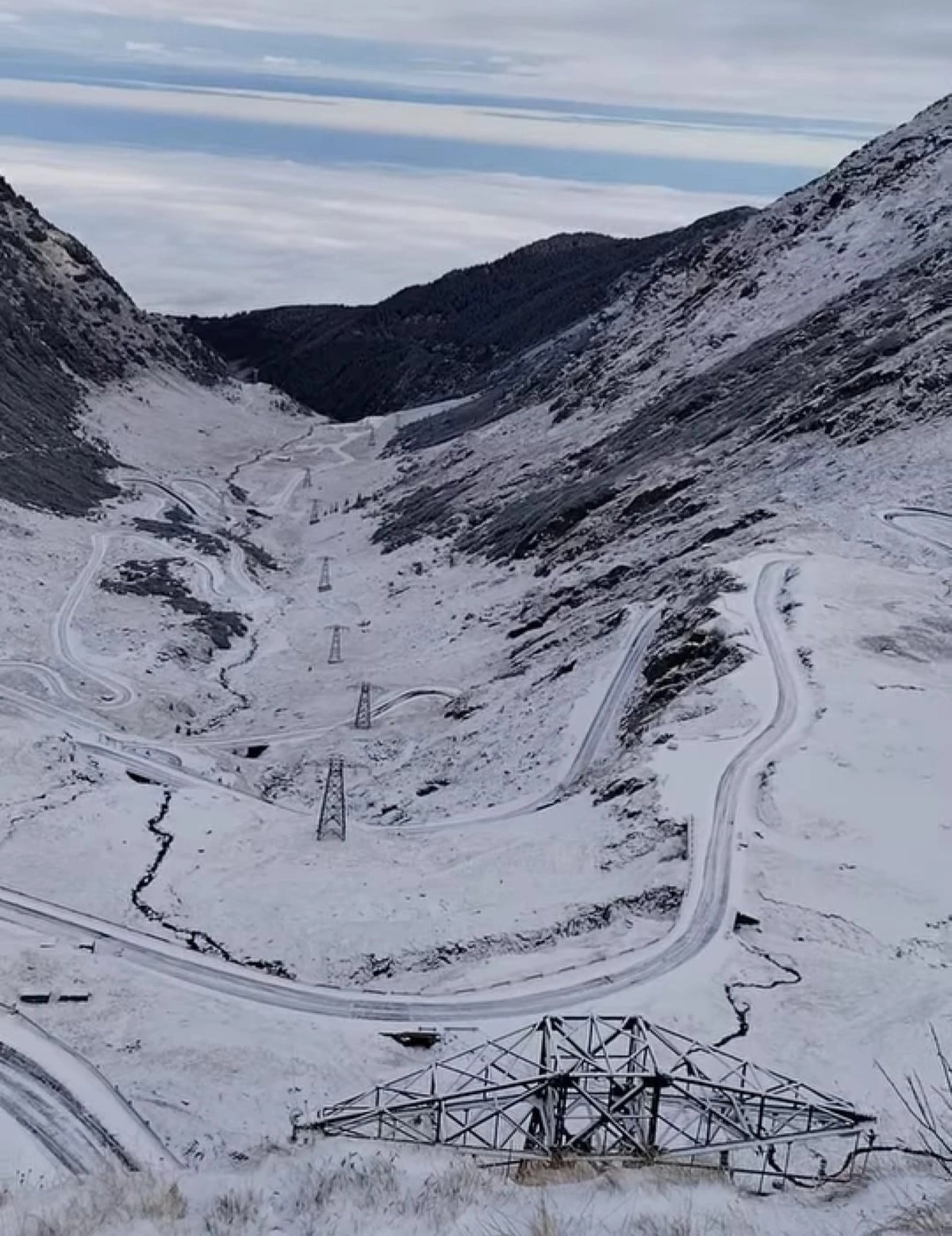 Transfăgărășanul și Transalpina se închid pe perioada iernii