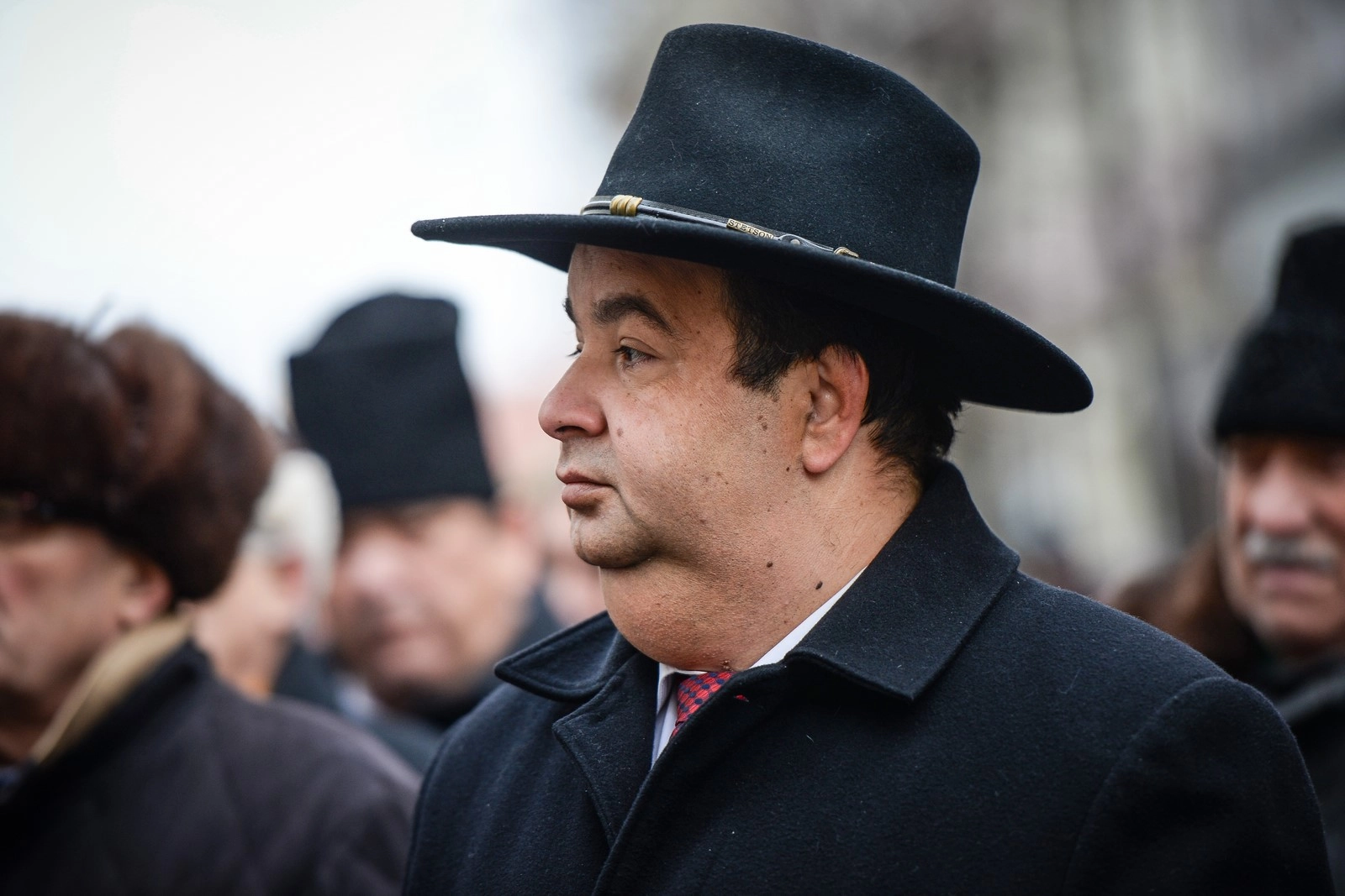 Dorin Cioabă merge cu liderii romilor peste Florin Manole: Vor să elimine tradiția noastră