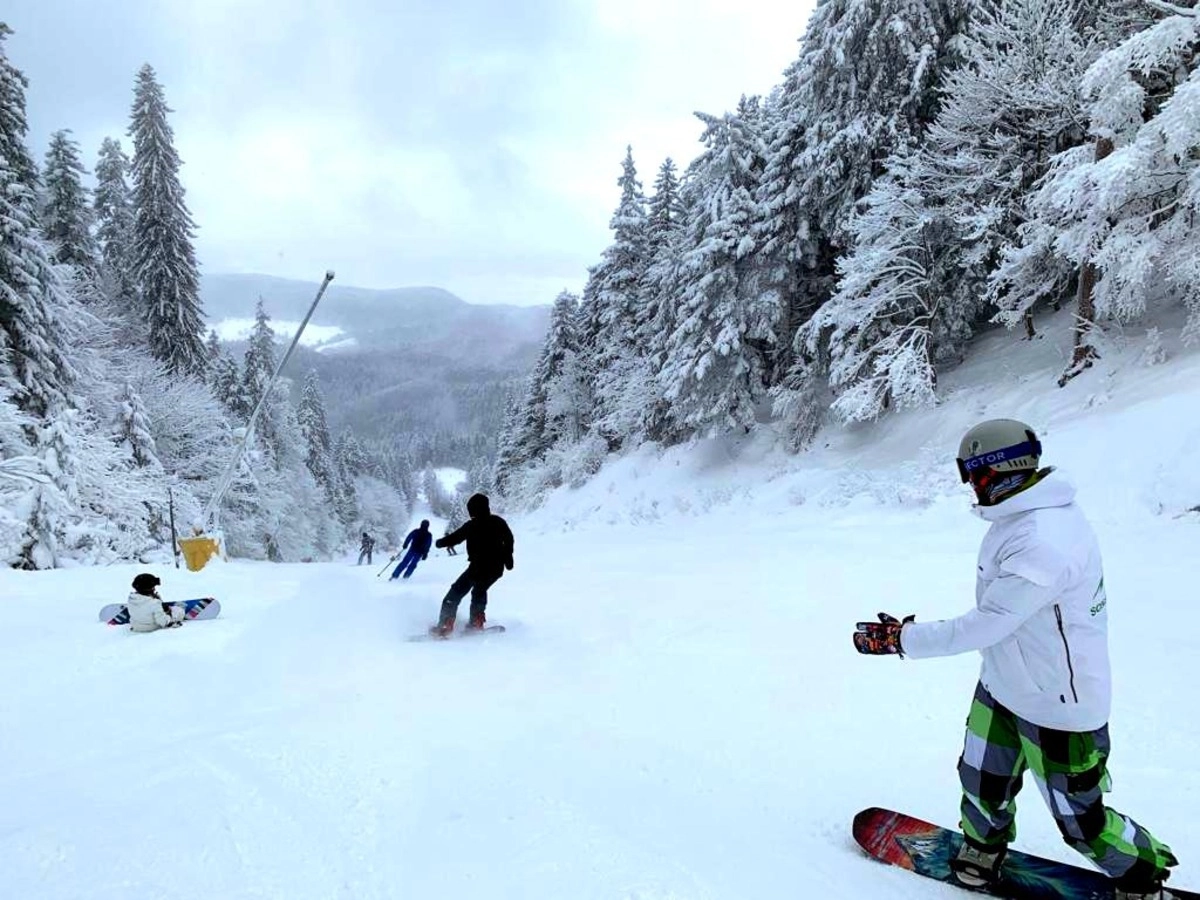 Situația pârtiilor din stațiunea montană Rânca – ce spune șeful Salvamont Gorj