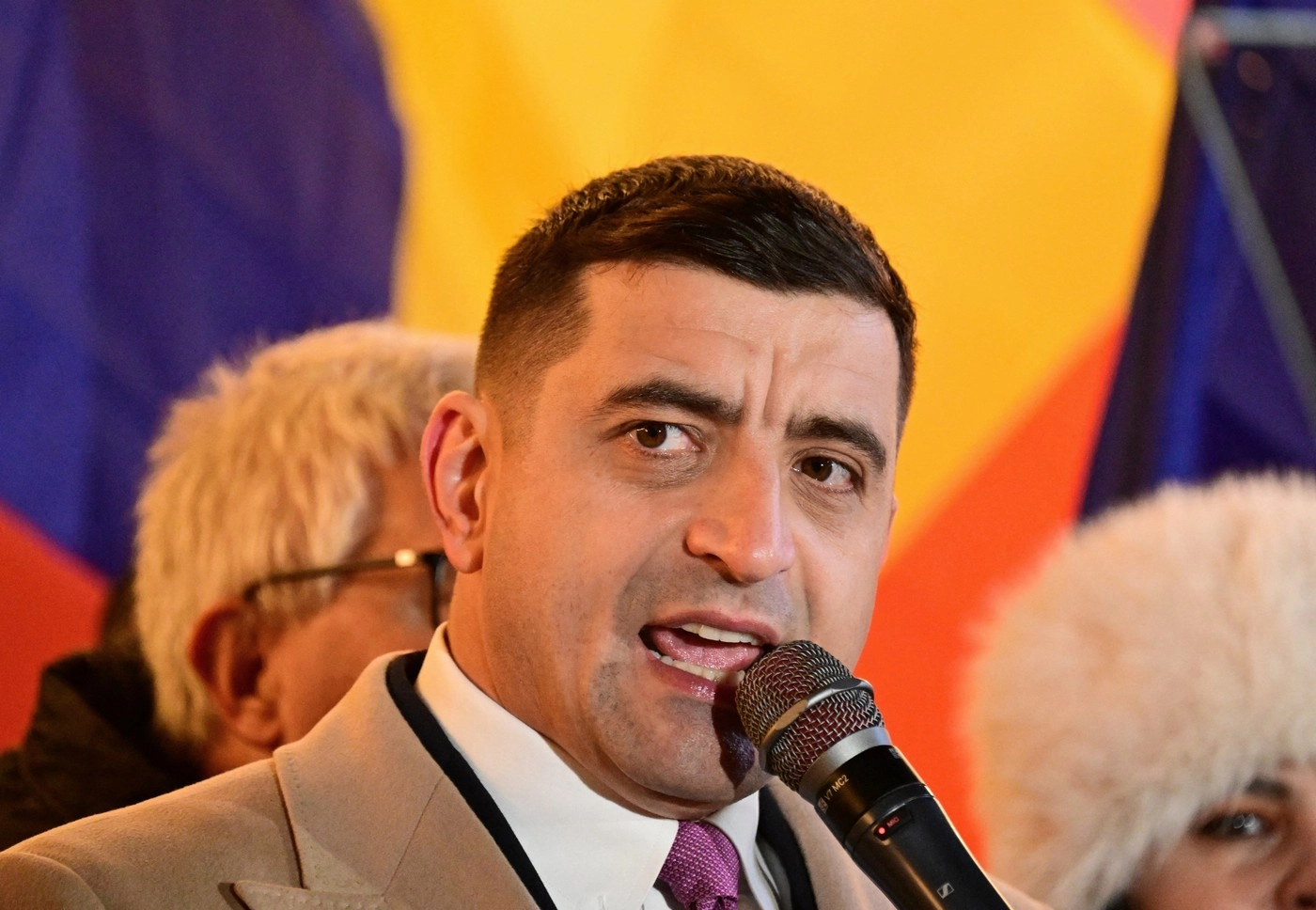 În lupta dintre Guvern și magistrați, liderul AUR intervine și invită la consultări reprezentanți ai CSM și ÎCCJ