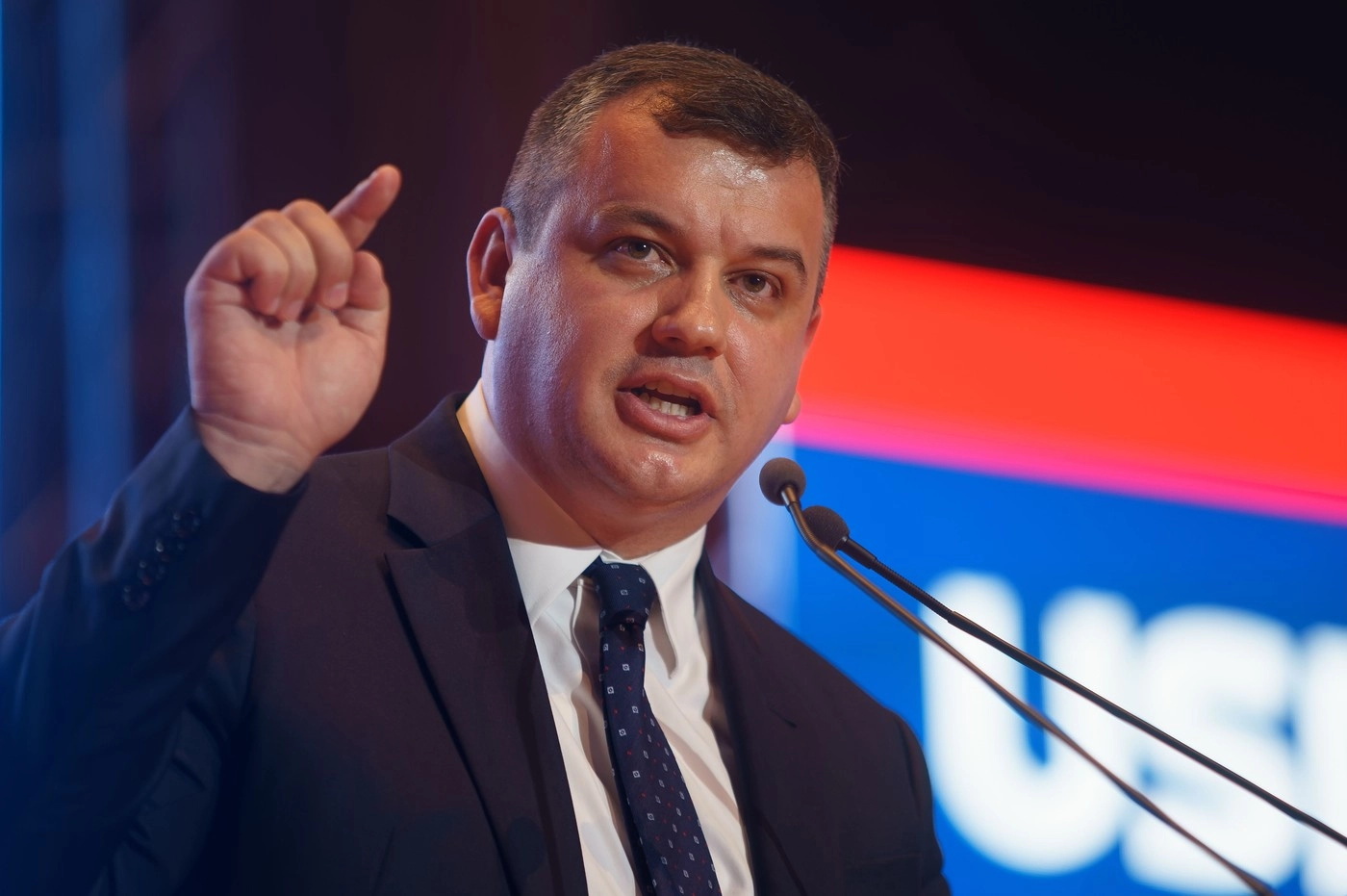 Cine este Eugen Tomac: Biografie, carieră politică și rolul său în Parlamentul European