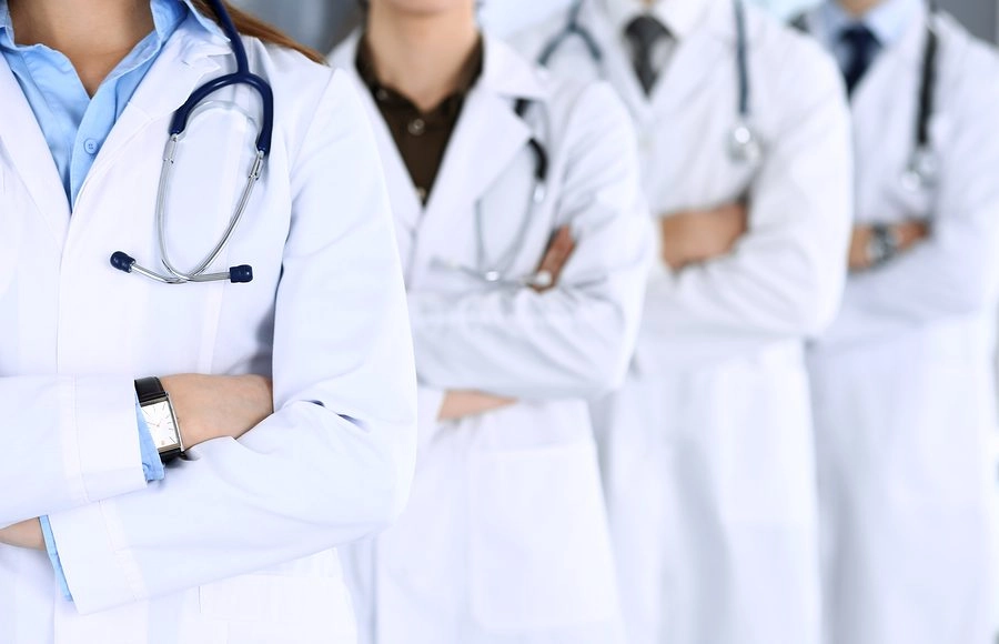 Președintele Colegiului Medicilor cere schimbări în sistemul medical: 'Și medicii mor. Și medicii obosesc'