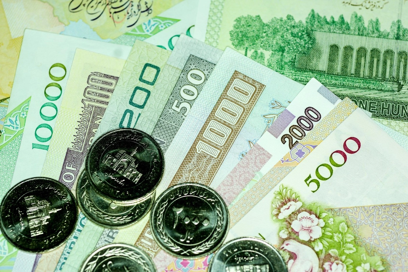 Inflație record în Iran - Teheranul tipărește o nouă bancnotă în plin război. Cea mai mare valoare din istorie