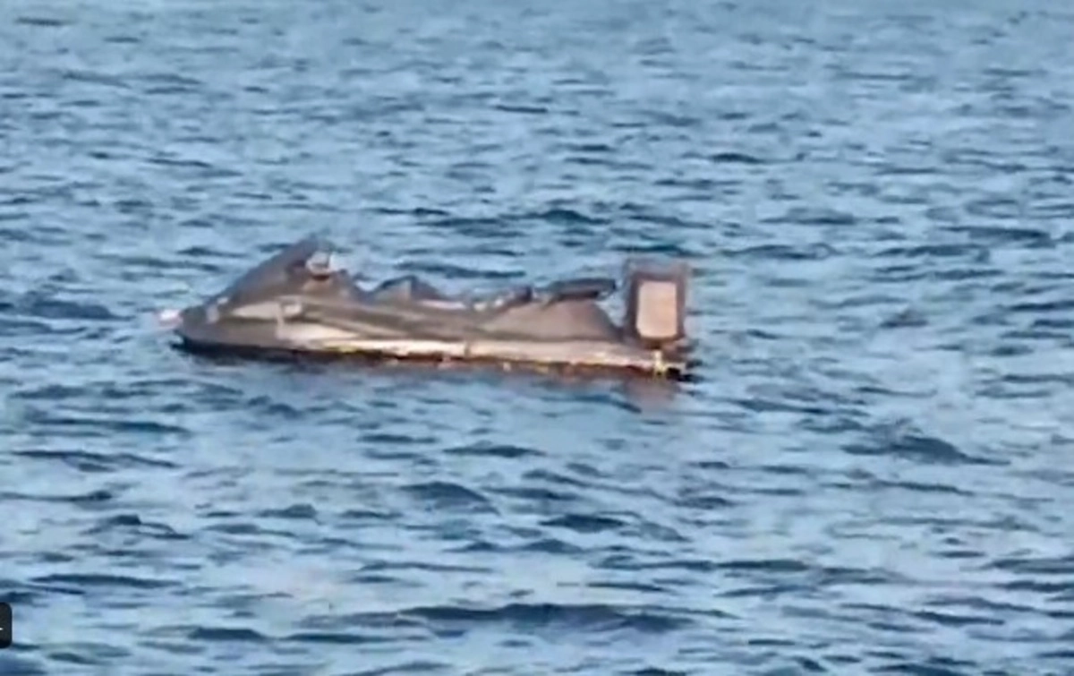 Drone navale ucrainene lovesc un terminal petrolier rusesc de la Marea Neagră