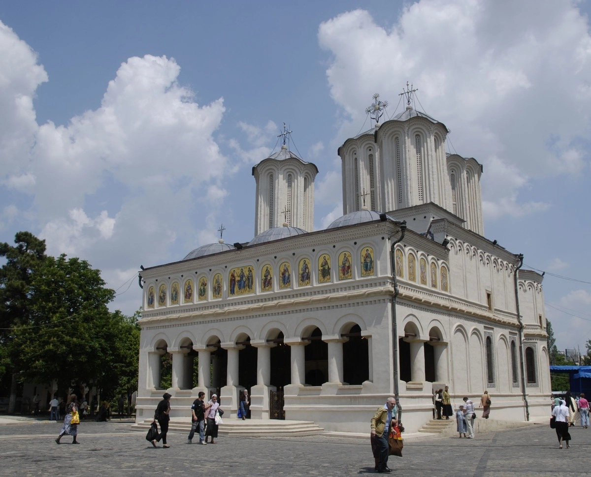Se schimbă calendarul creștin - ortodox: 16 românce vor fi canonizate ca sfinte, la Catedrala Patriarhală