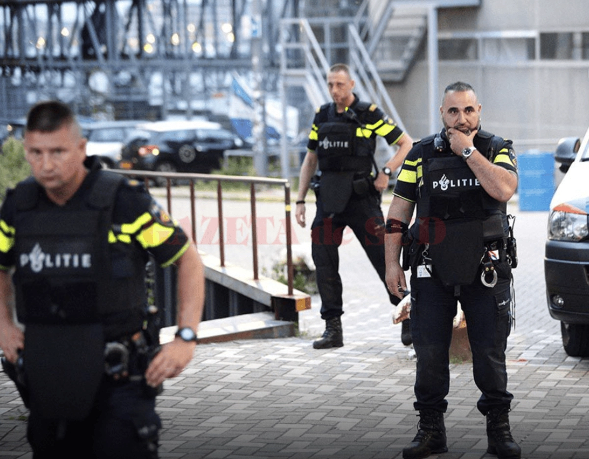 VIDEO Ţările de Jos: O maşină loveşte mulţimea, nouă răniţi