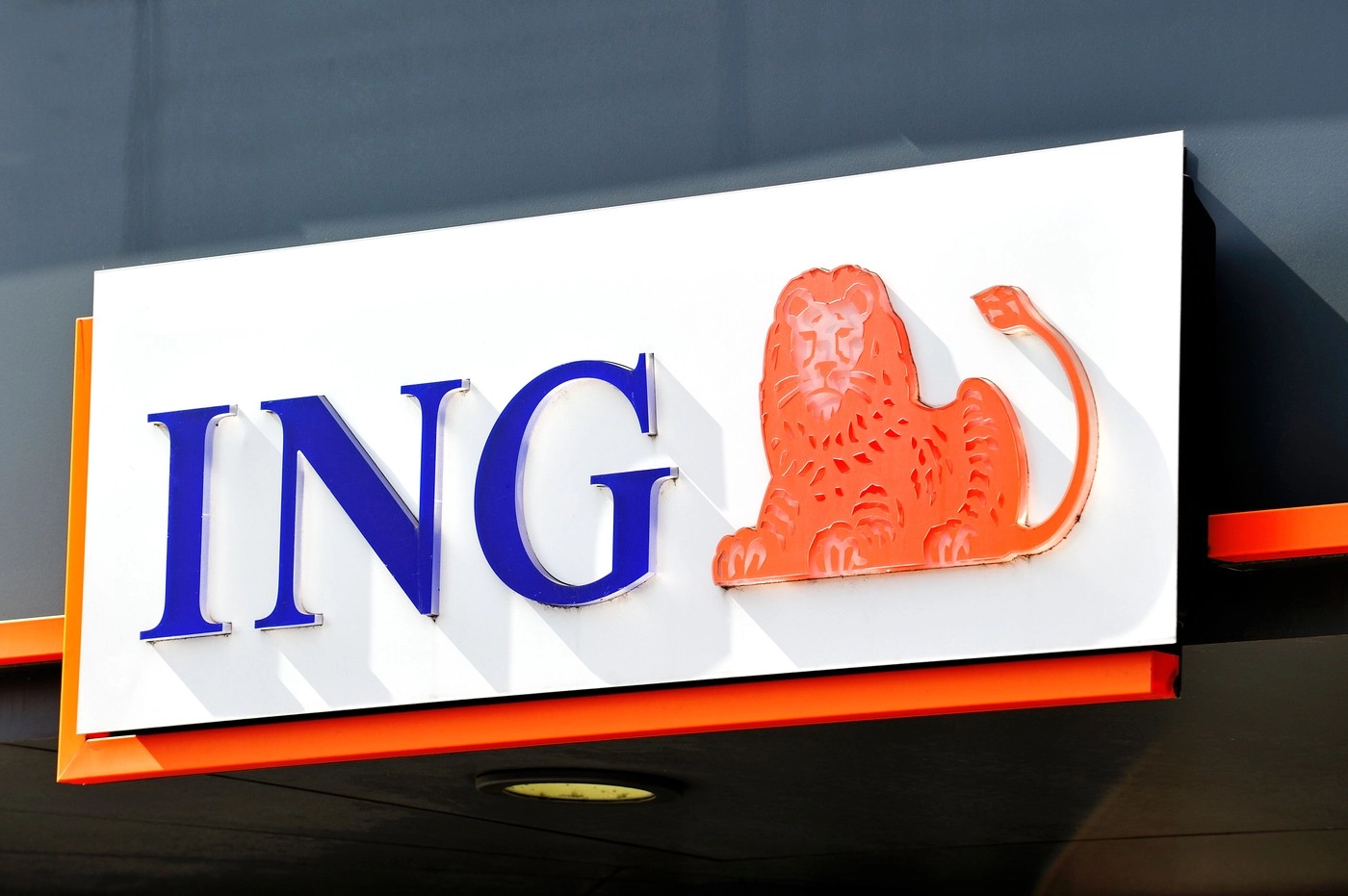 ING a reziliat acordul de vânzare a afacerilor sale din Rusia