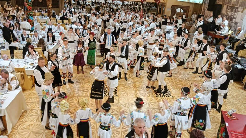 Autorităţile locale din Studina au anunţat anularea 'Horei satului', în lipsa bugetului şi din 'precauţie'