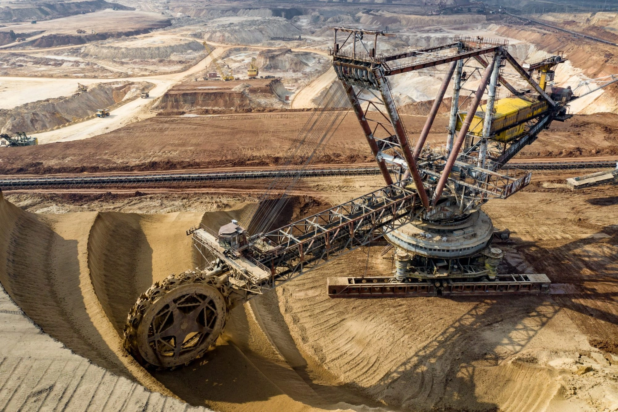 Lupta pentru mineralele rare - China a suspendat timp de un an măsurile de control al exporturilor