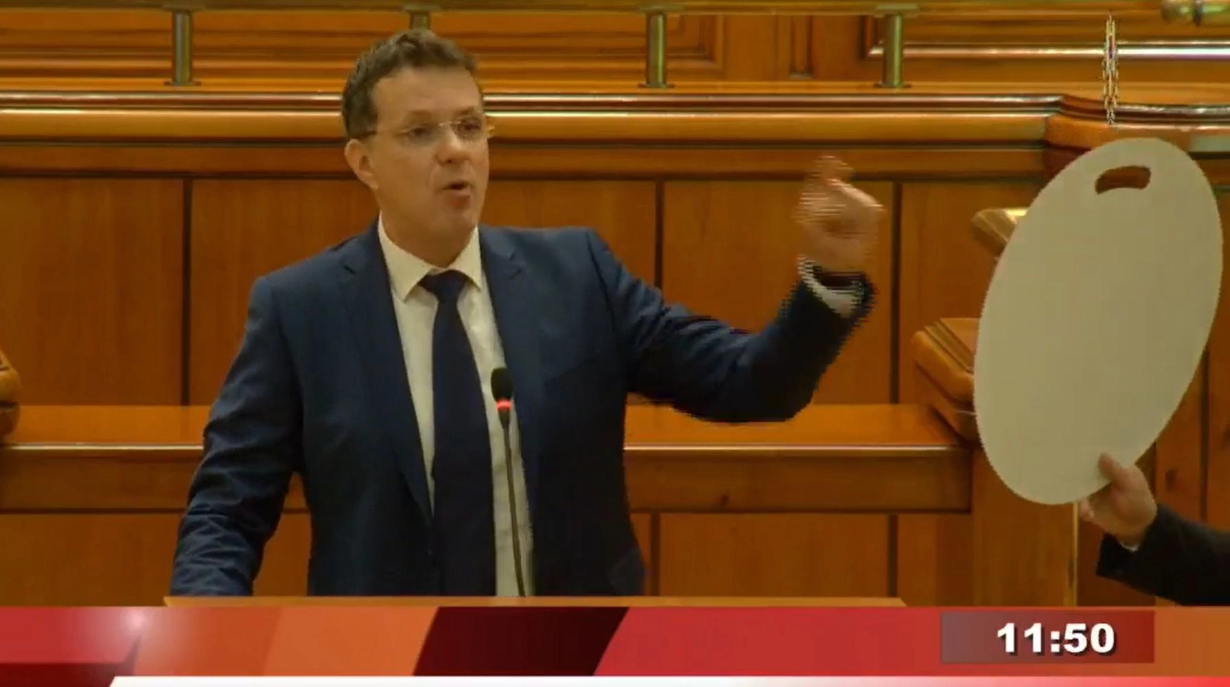 România vrea să colaboreze mai mult pe Apărare cu Pakistan: Ionuț Moșteanu a purtat discuții