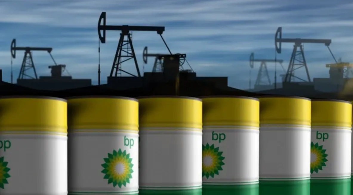 Motivele pentru care BP suspendă răscumpărarea de acțiuni pentru a reduce datoria