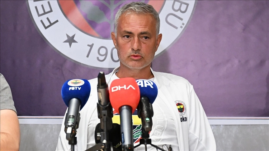 Jose Mourinho și-ar fi găsit echipă. Va fi noul antrenor al echipei Benfica Lisabona, anunţă televiziunea portugheză