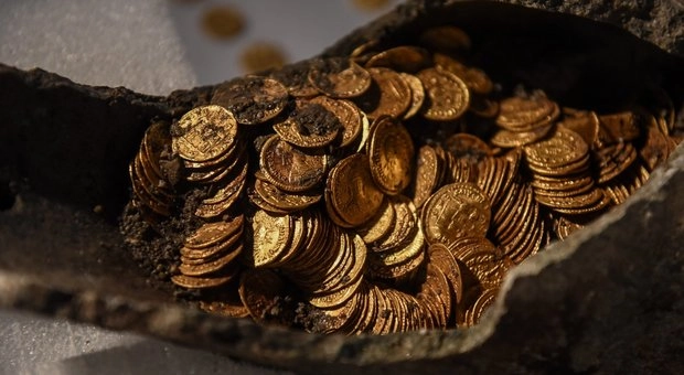 Un bărbat din Germania a păstrat secret timp de opt ani un tezaur roman descoperit fără autorizație