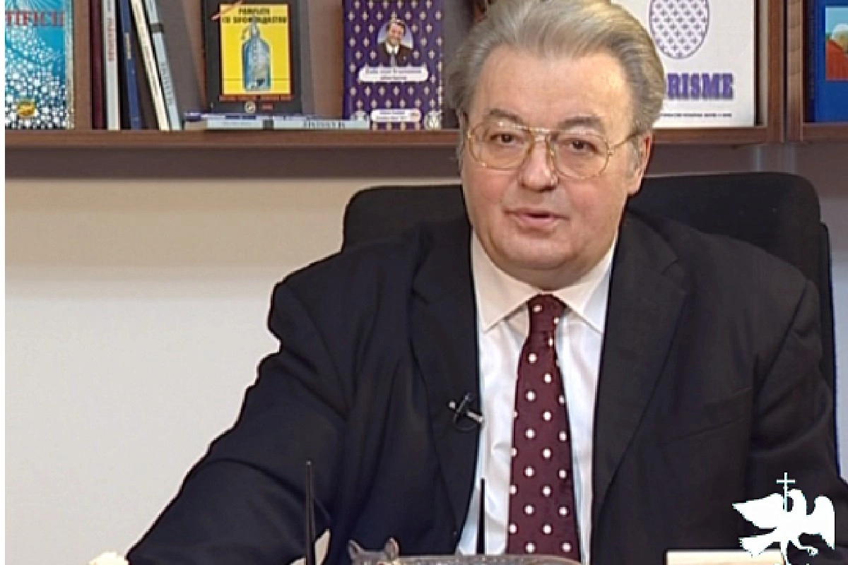 Cine a fost Corneliu Vadim Tudor - O figură marcantă și controversată a scenei politice și culturale românești