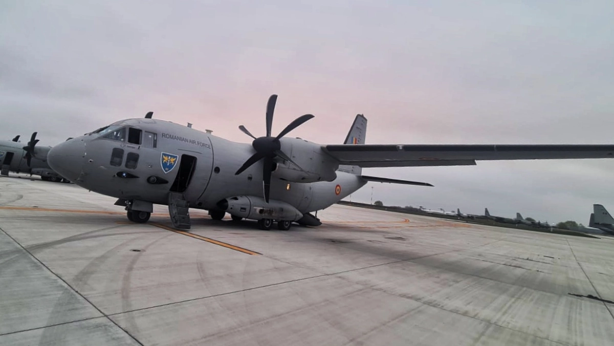 FOTO România trimite 15 tone de ajutoare umanitare în Liban. Transportul special pleacă cu aeronave militare ale MApN