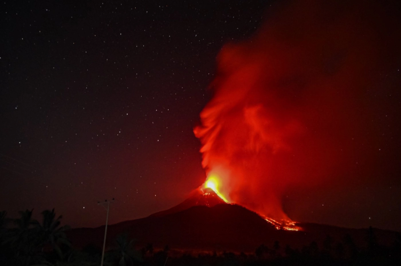 Erupție vulcanică în Etiopia - Cenușa ajunge în Yemen și provoacă alerte sanitare