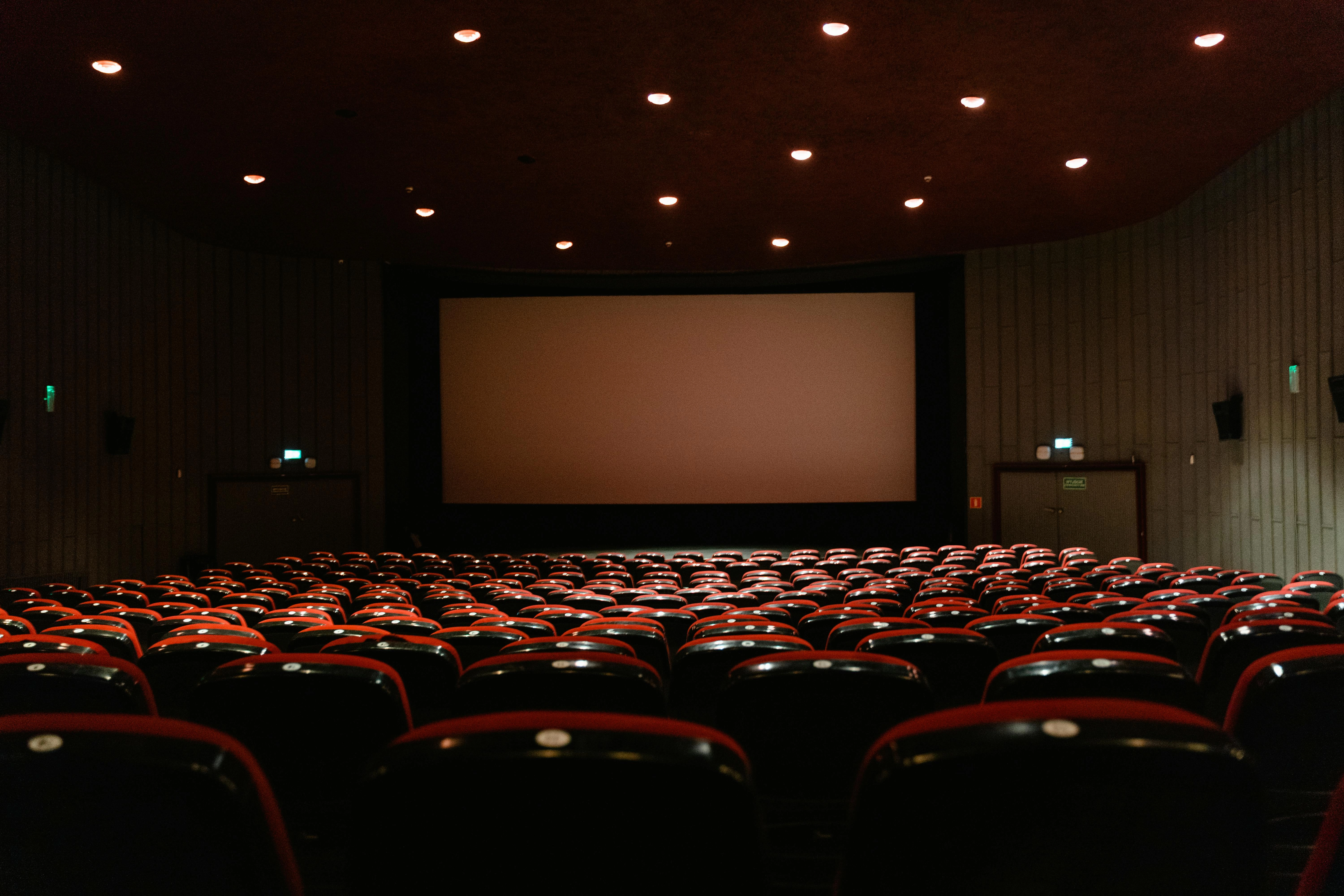 Începe ediţia a X-a a Reuniunii Teatrelor Naţionale Româneşti, la Chişinău