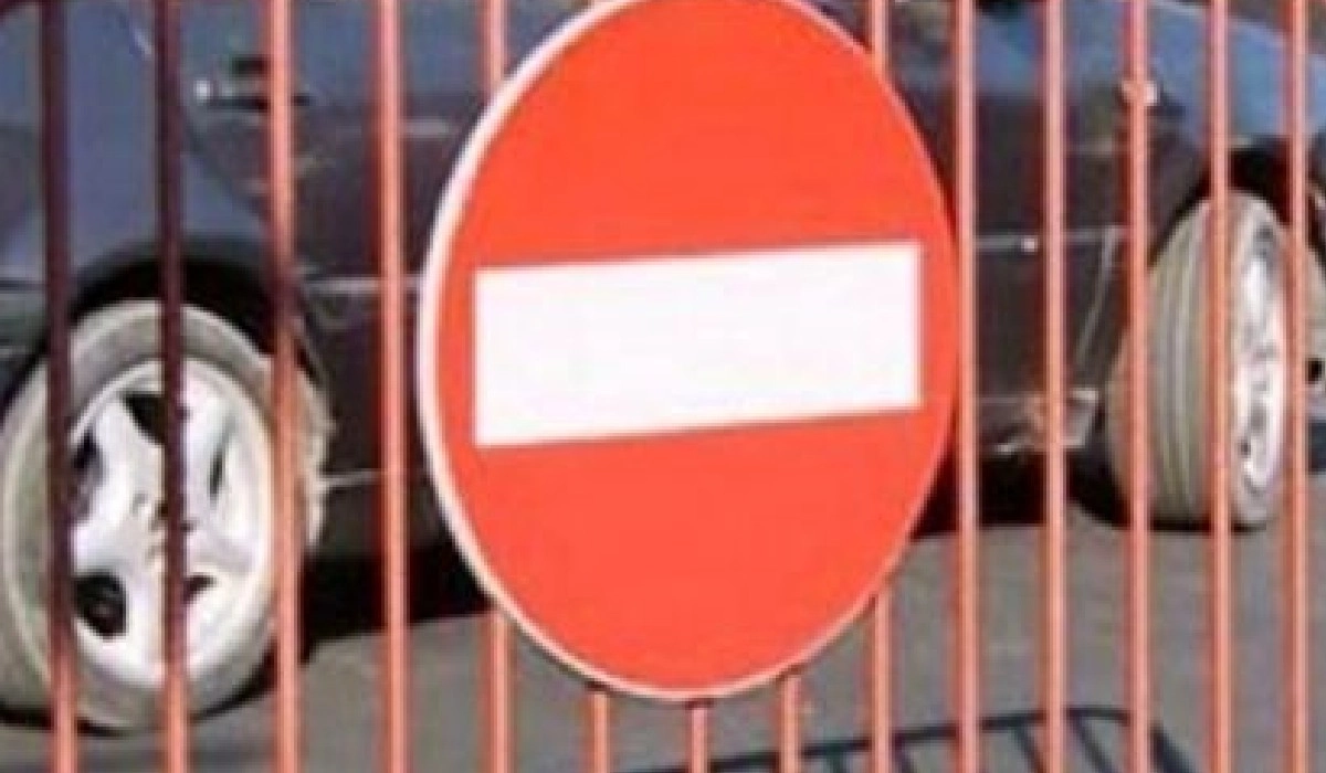 Vâlcea. Restricții de circulație pe DN7, pentru lucrări de siguranță a versanților
