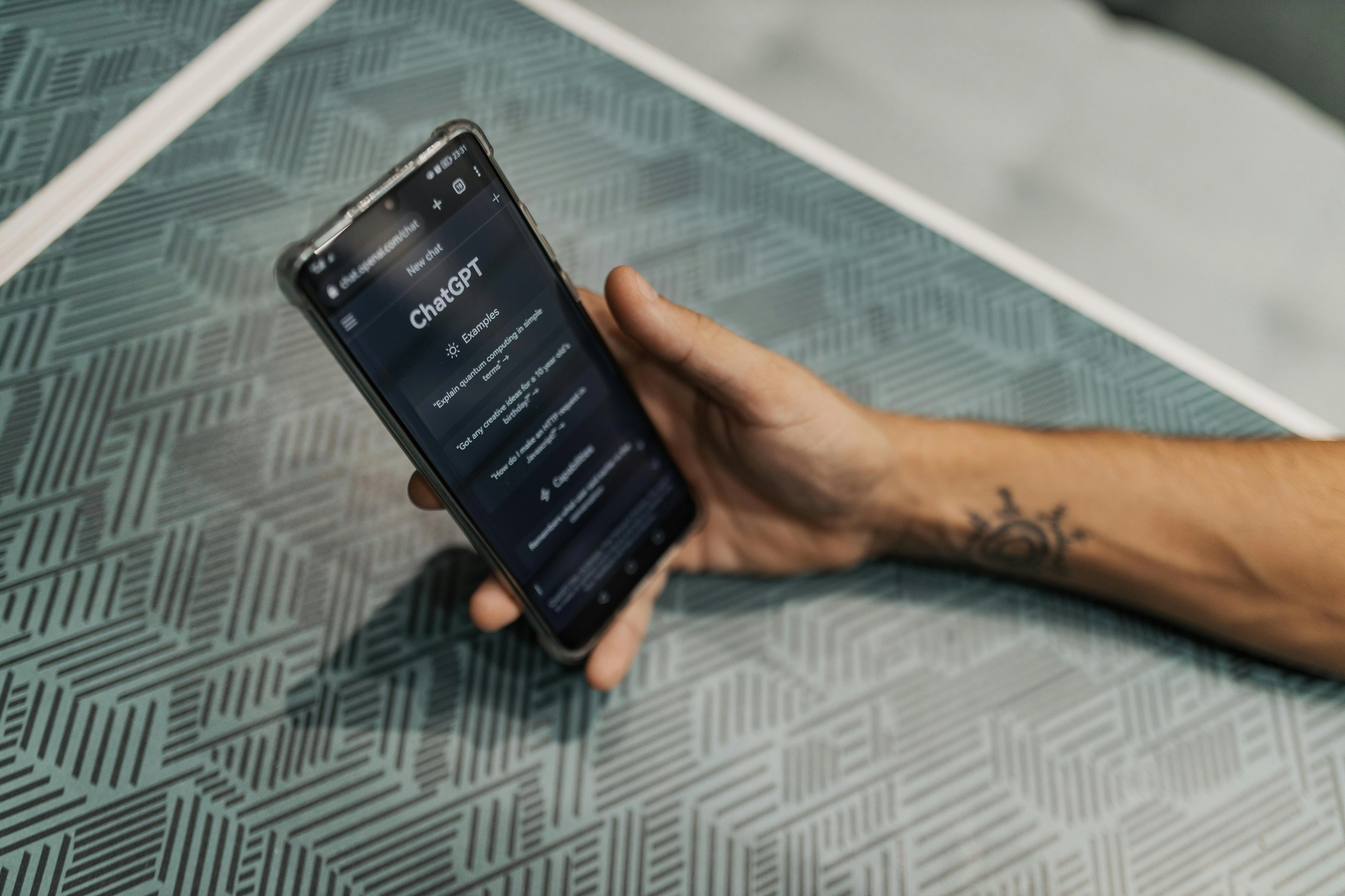 Val de reacții și controverse în întreaga lume medicală legat de periculoasa iluzie de empatie creată de ChatGPT