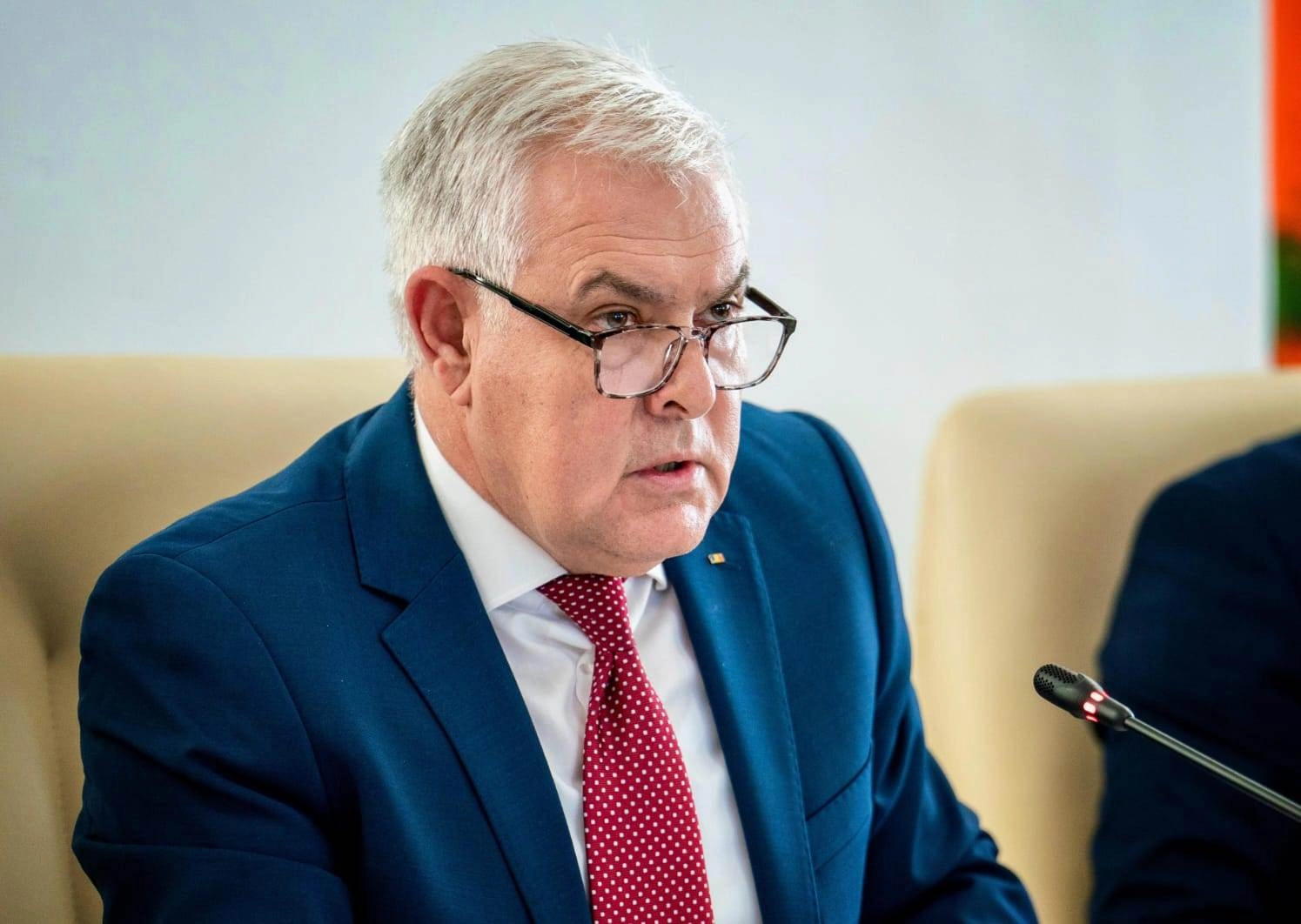 Angel Tîlvăr, decorat de Polonia pentru contribuția la consolidarea securității regionale