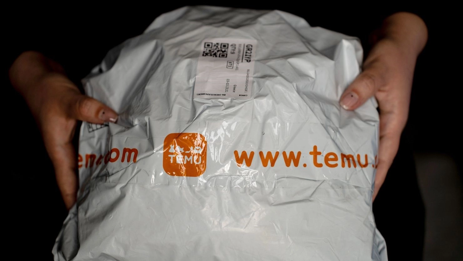 Lovitură pentru Temu în Europa: „reduceri false” și stocuri inventate descoperite de autorități, care forțează schimbări pe platformă