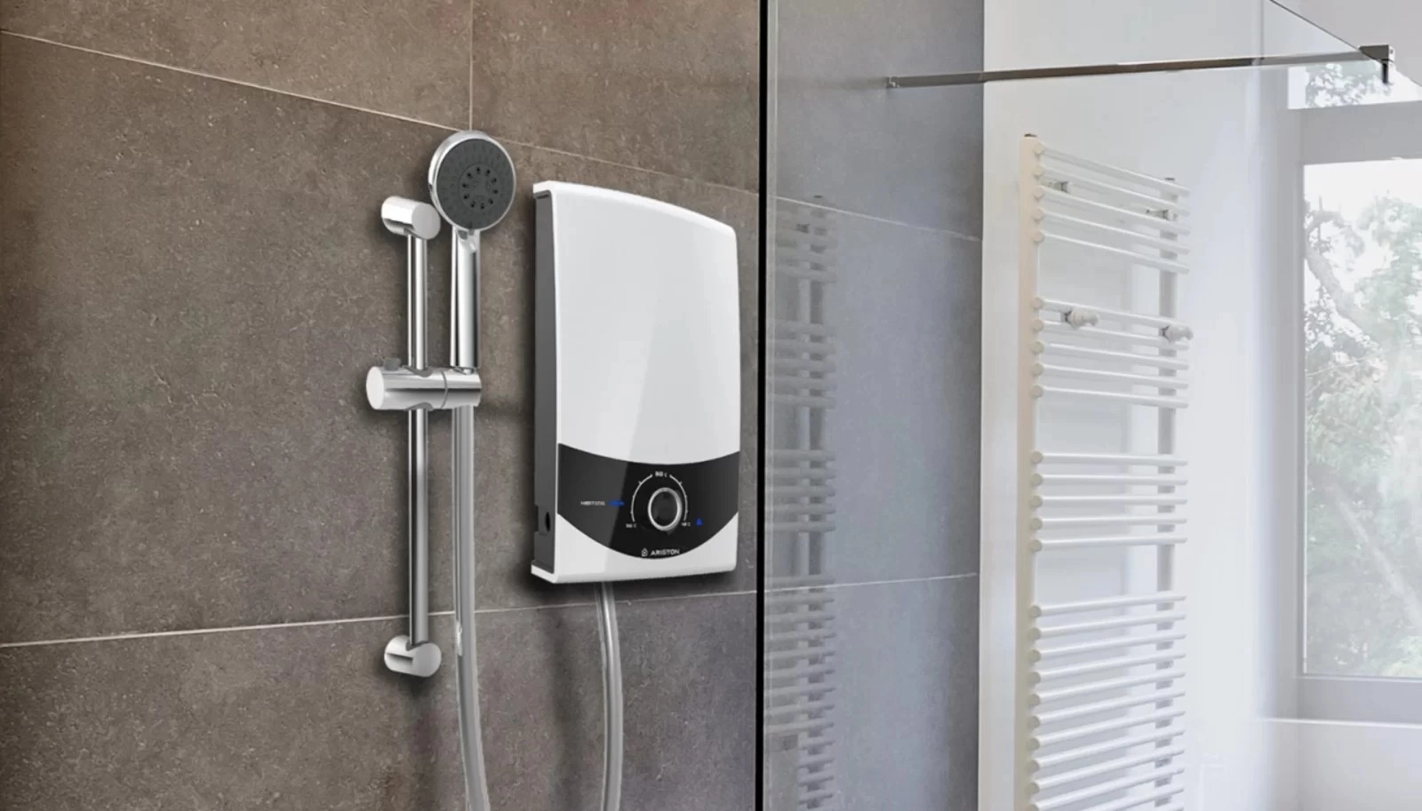 Soluții simple pentru a curăța geamurile cabinei de duș: Cum se elimină calcarul și urmele de săpun