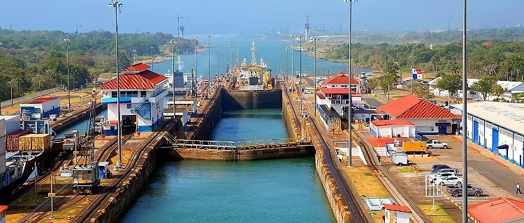 Presiunile lui Trump își fac efectul - China este gonită de la porțile Canalului Panama